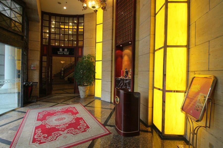 Manhattan Bund Business Hotel Shanghai Esterno foto